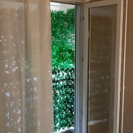 Apartment 77 νικη
