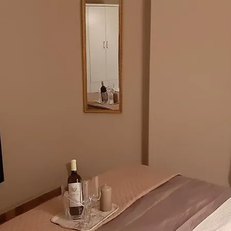 77 νικη Appartement *